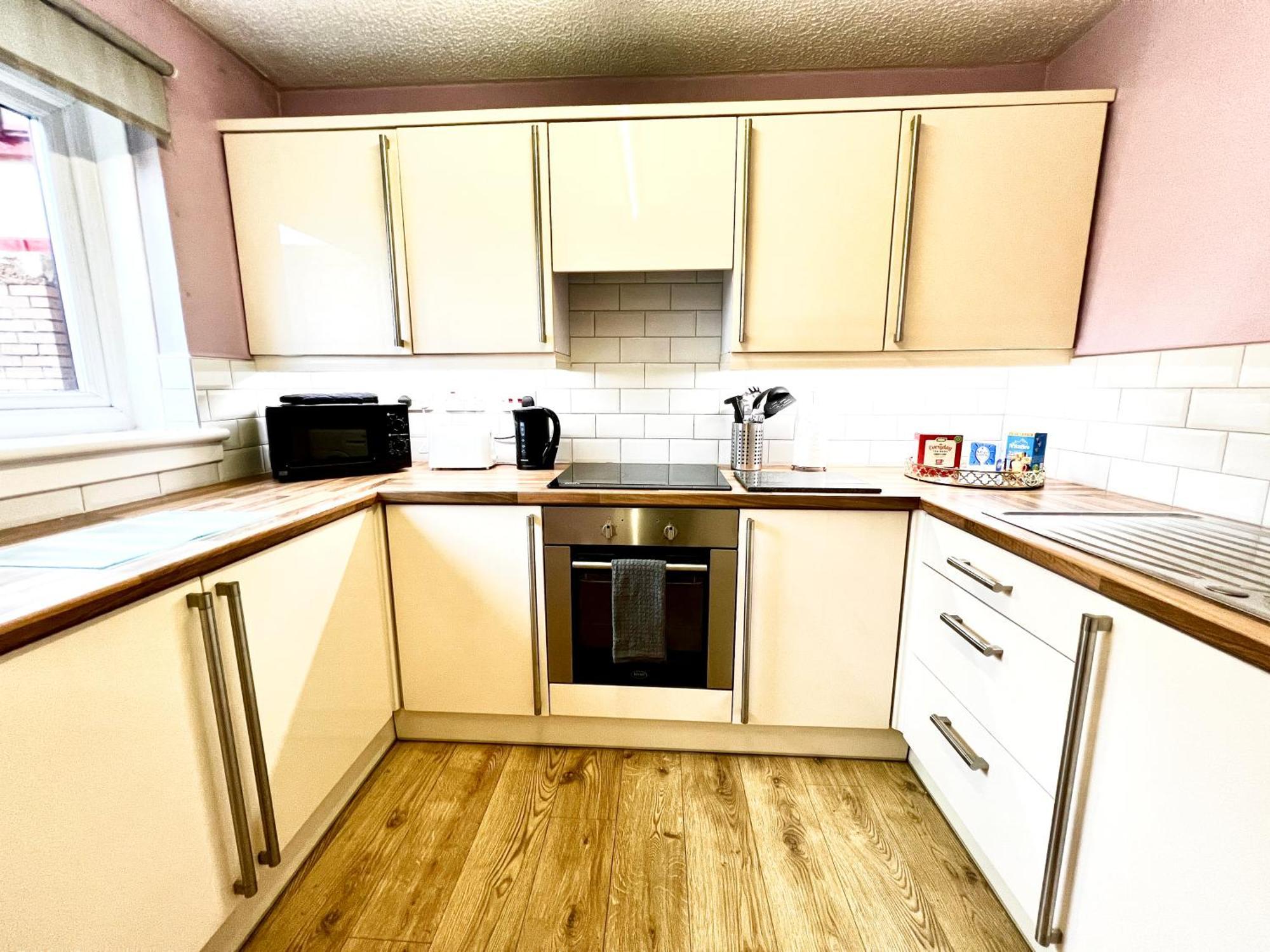 Apartamento Ground Floor Flat With Free Parking & Wifi Glasgow Exterior foto
