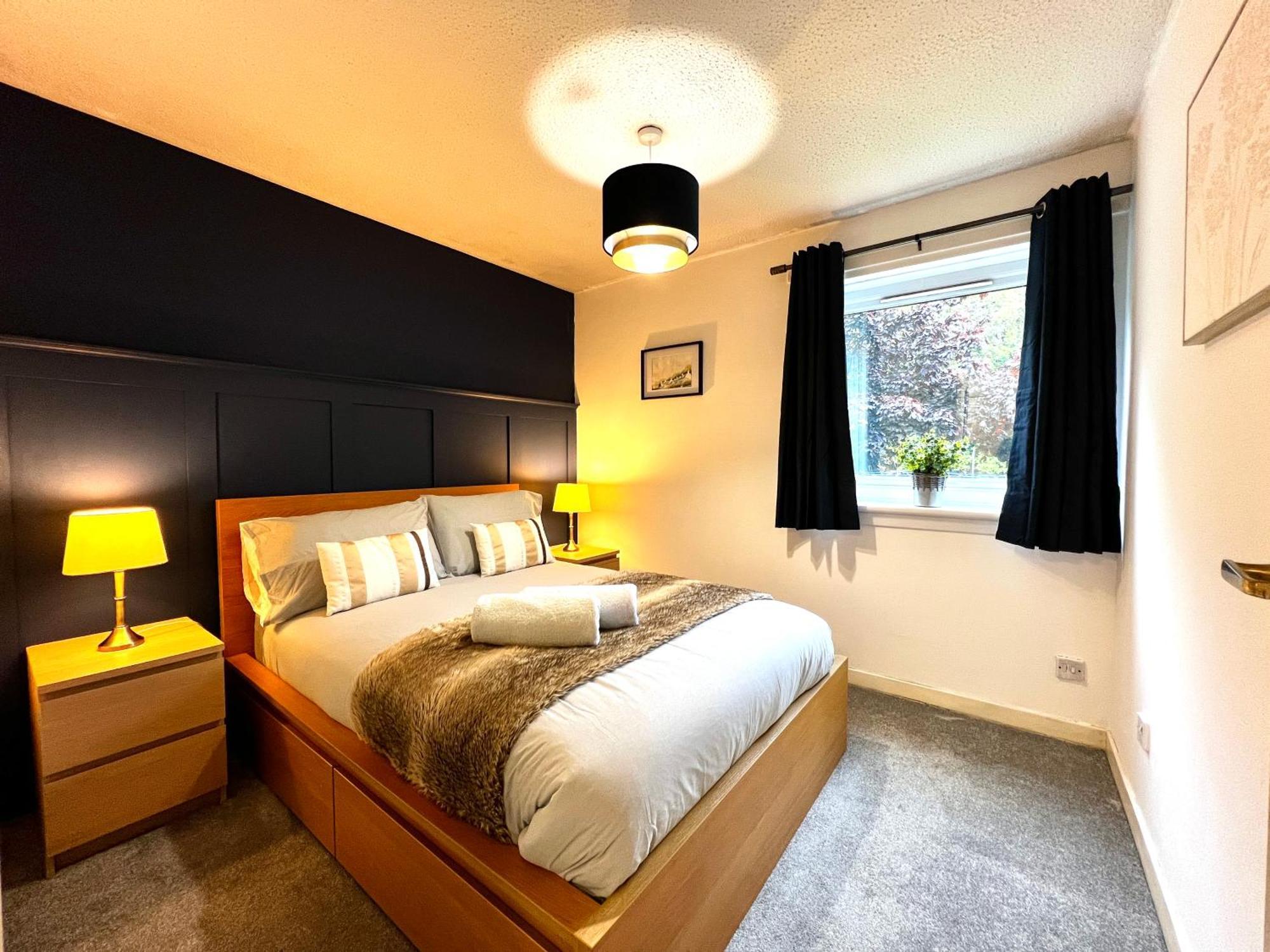Apartamento Ground Floor Flat With Free Parking & Wifi Glasgow Exterior foto