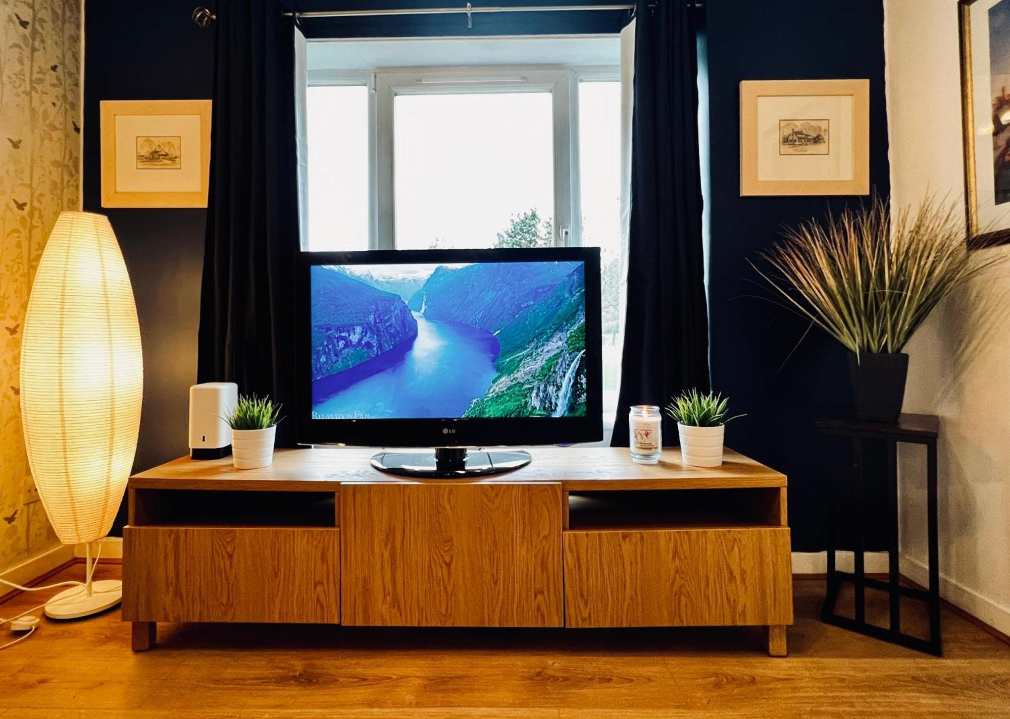 Apartamento Ground Floor Flat With Free Parking & Wifi Glasgow Exterior foto