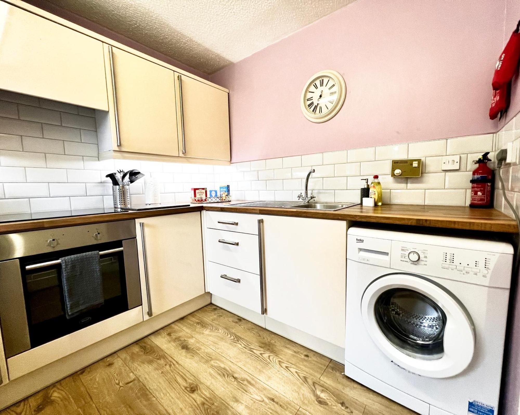 Apartamento Ground Floor Flat With Free Parking & Wifi Glasgow Exterior foto